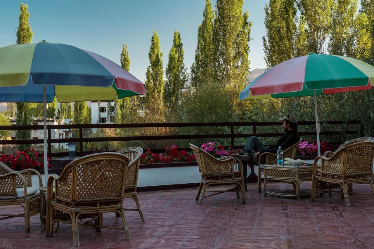 Hotel Asia Leh Buitenkant foto